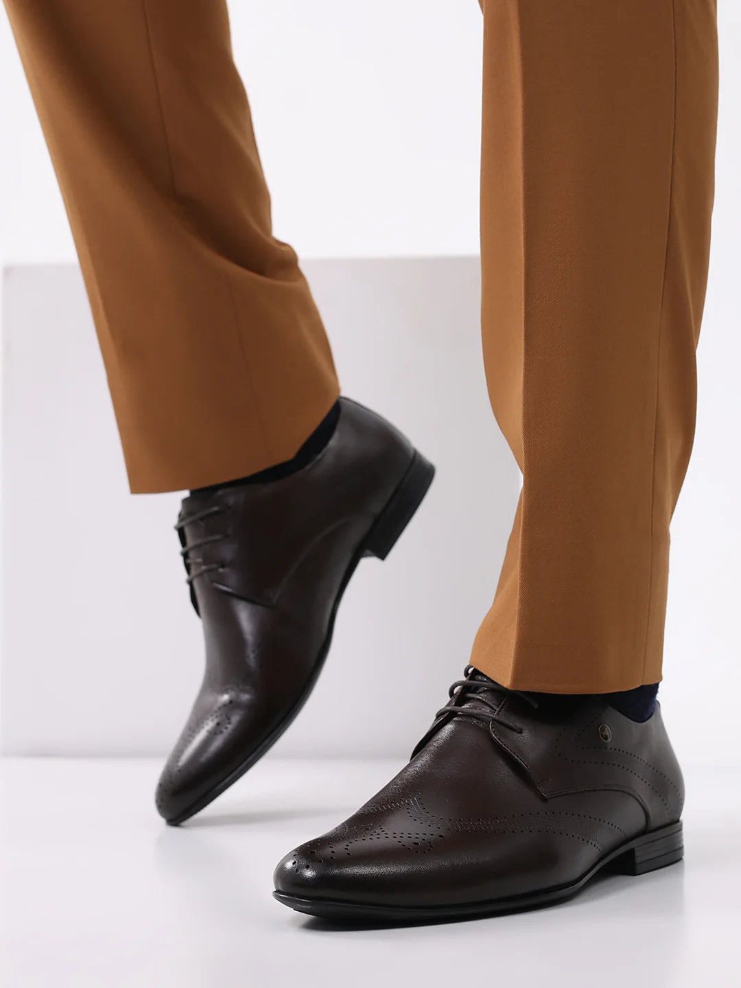 Men Brown Lace Up Leather Formal Derby - Image 10