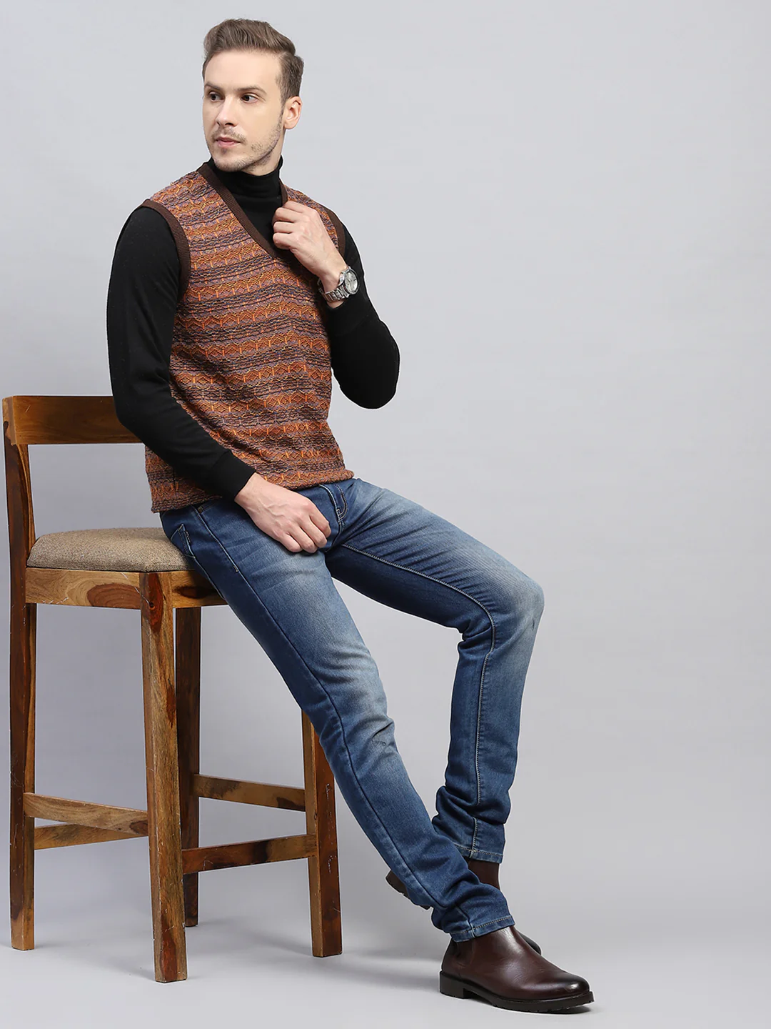 Men Brown Self Design V Neck Sleeveless Sweater - Image 2