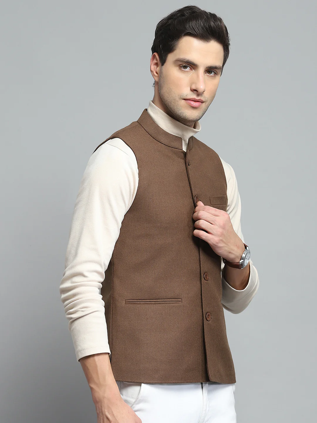 Men Brown Solid Band Collar Sleeveless Nehru Jacket - Image 4