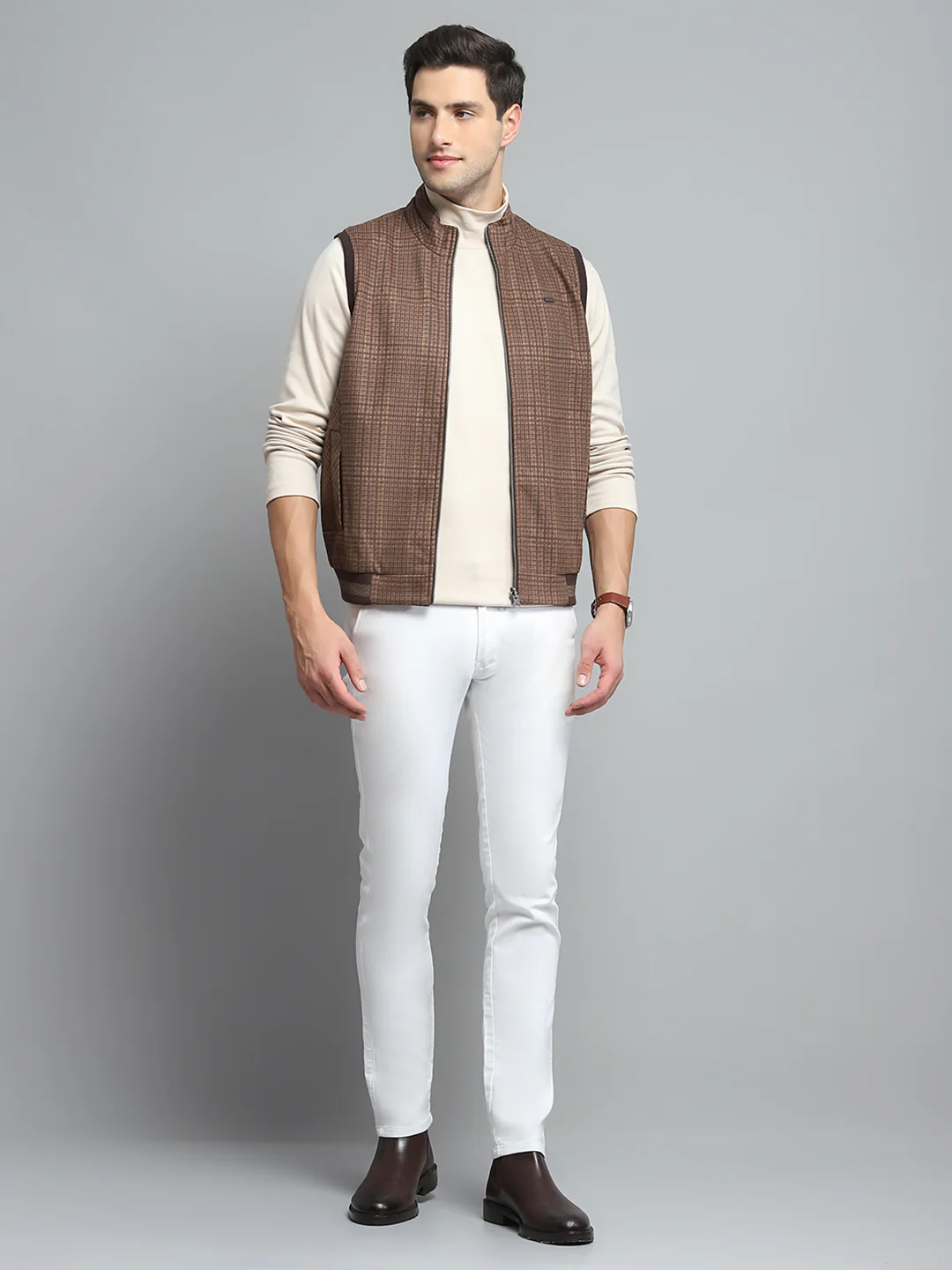 Men Brown Solid Band Collar Sleeveless Reversible Jacket - Image 2