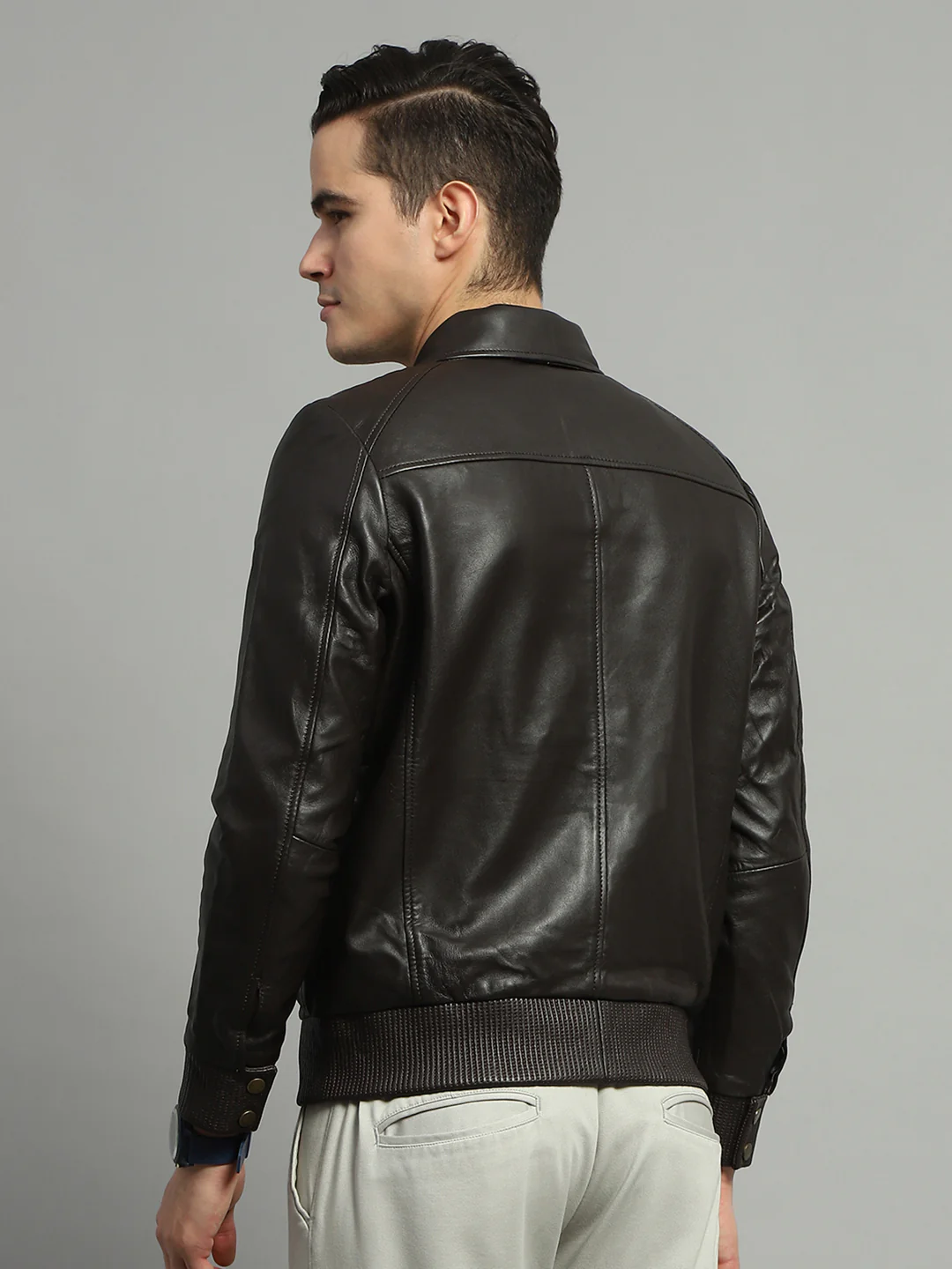 Men Brown Solid Collar Full Sleeve Jacket - Image 5