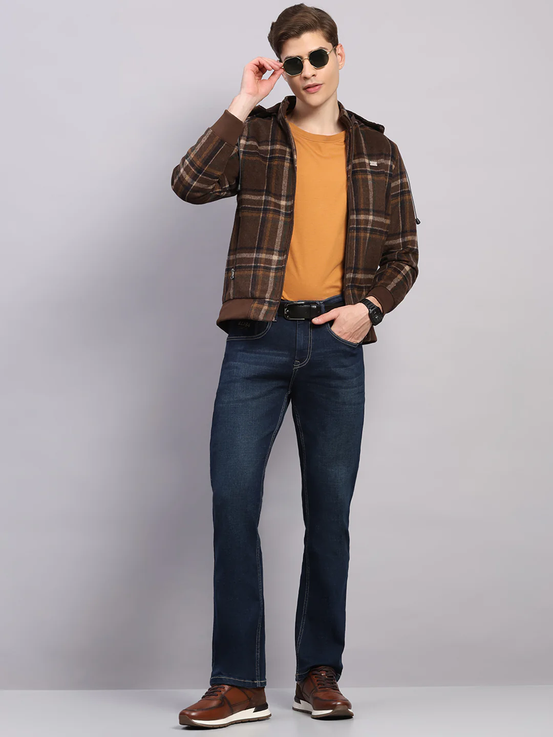 Men Brown Solid Hooded Full Sleeve Jacket - Image 2