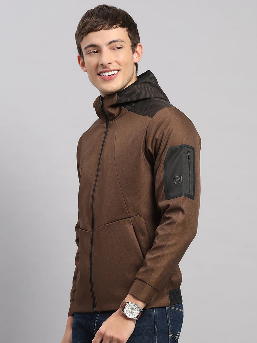 Men Brown Solid Hooded Full Sleeve Jacket - Image 3