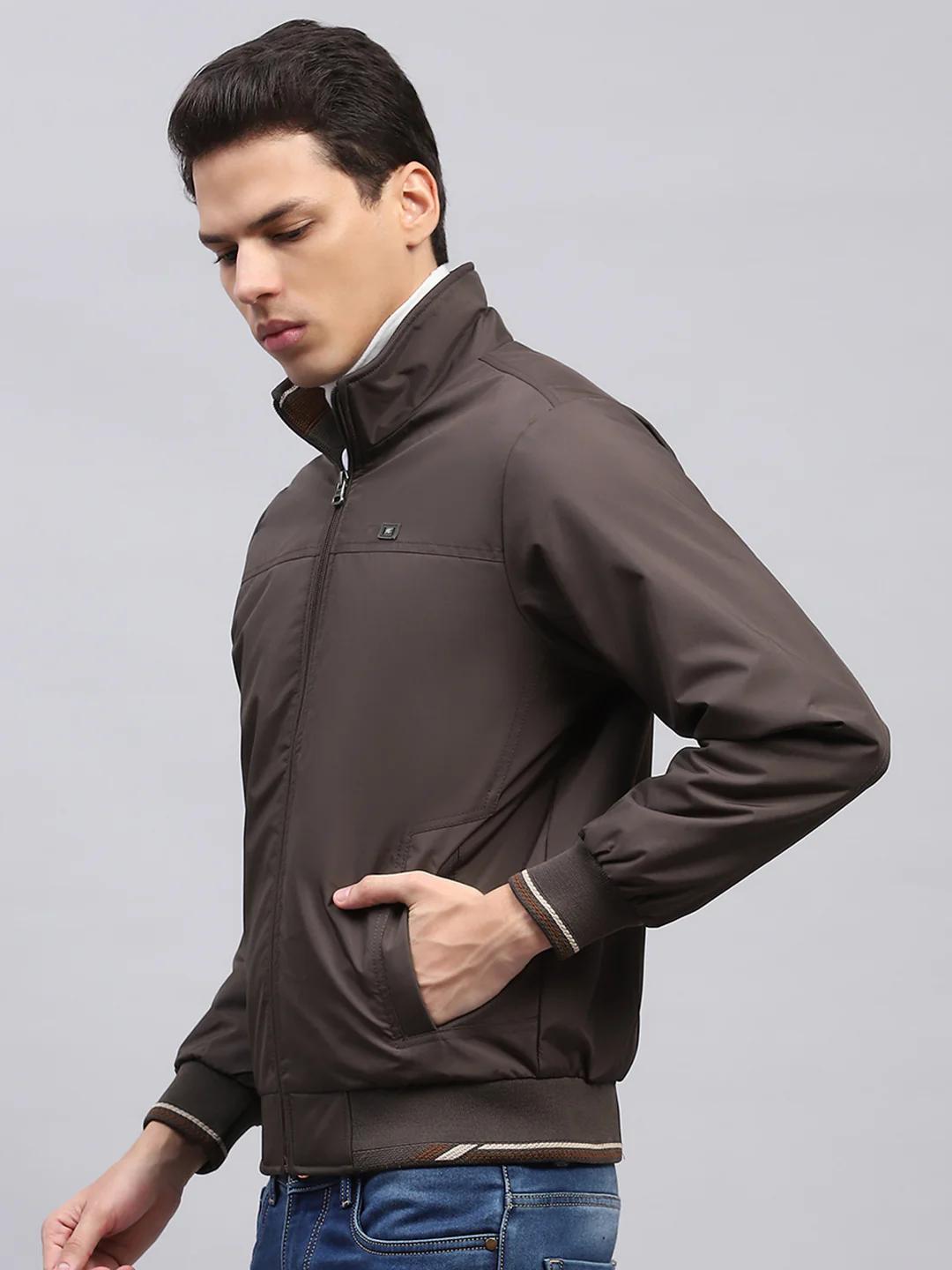 Men Brown Solid Mock Neck Full Sleeve Jacket - Image 3