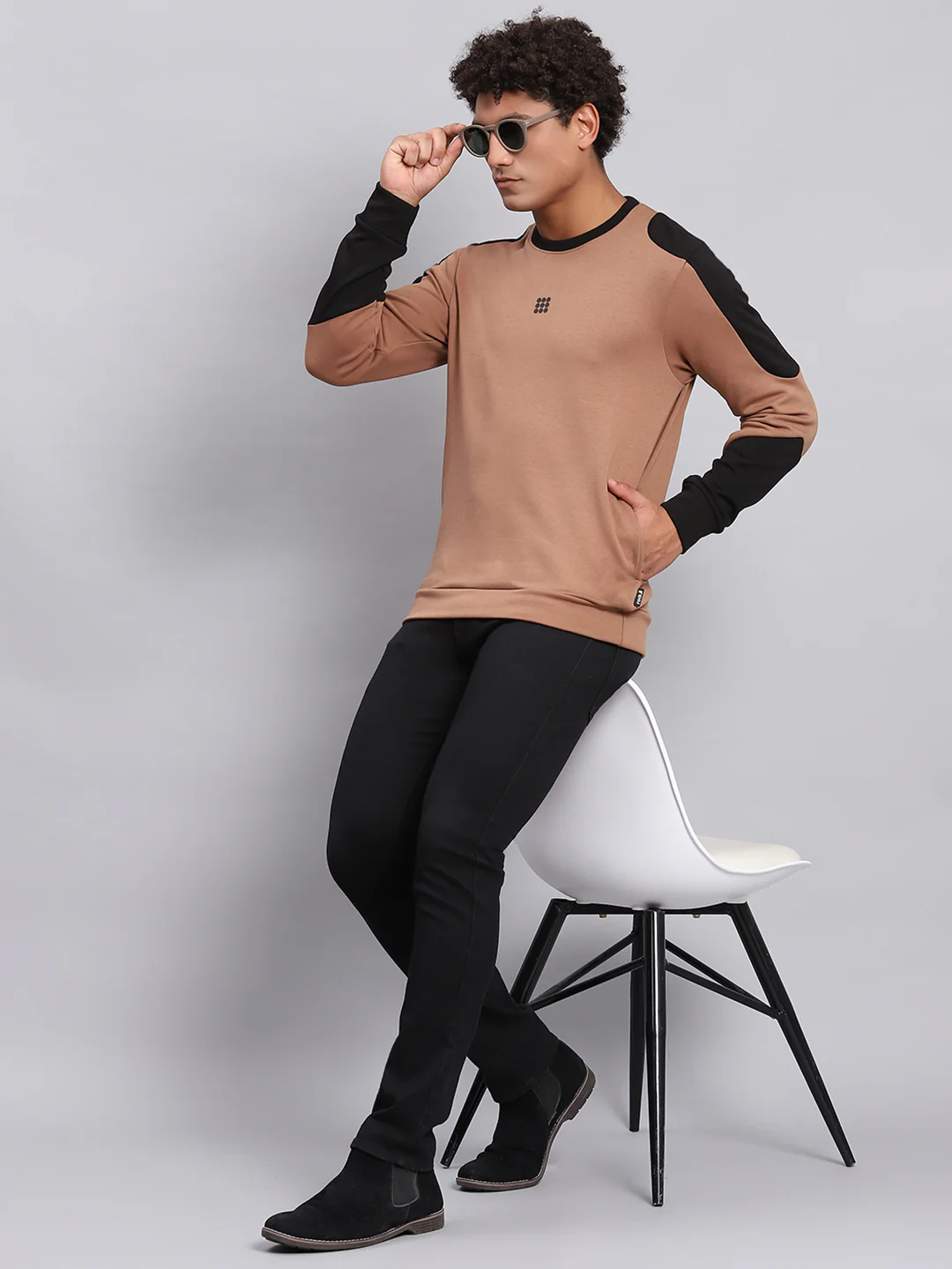 Rock.it Men Brown Solid Round Neck Full Sleeve Sweatshirt - Image 2