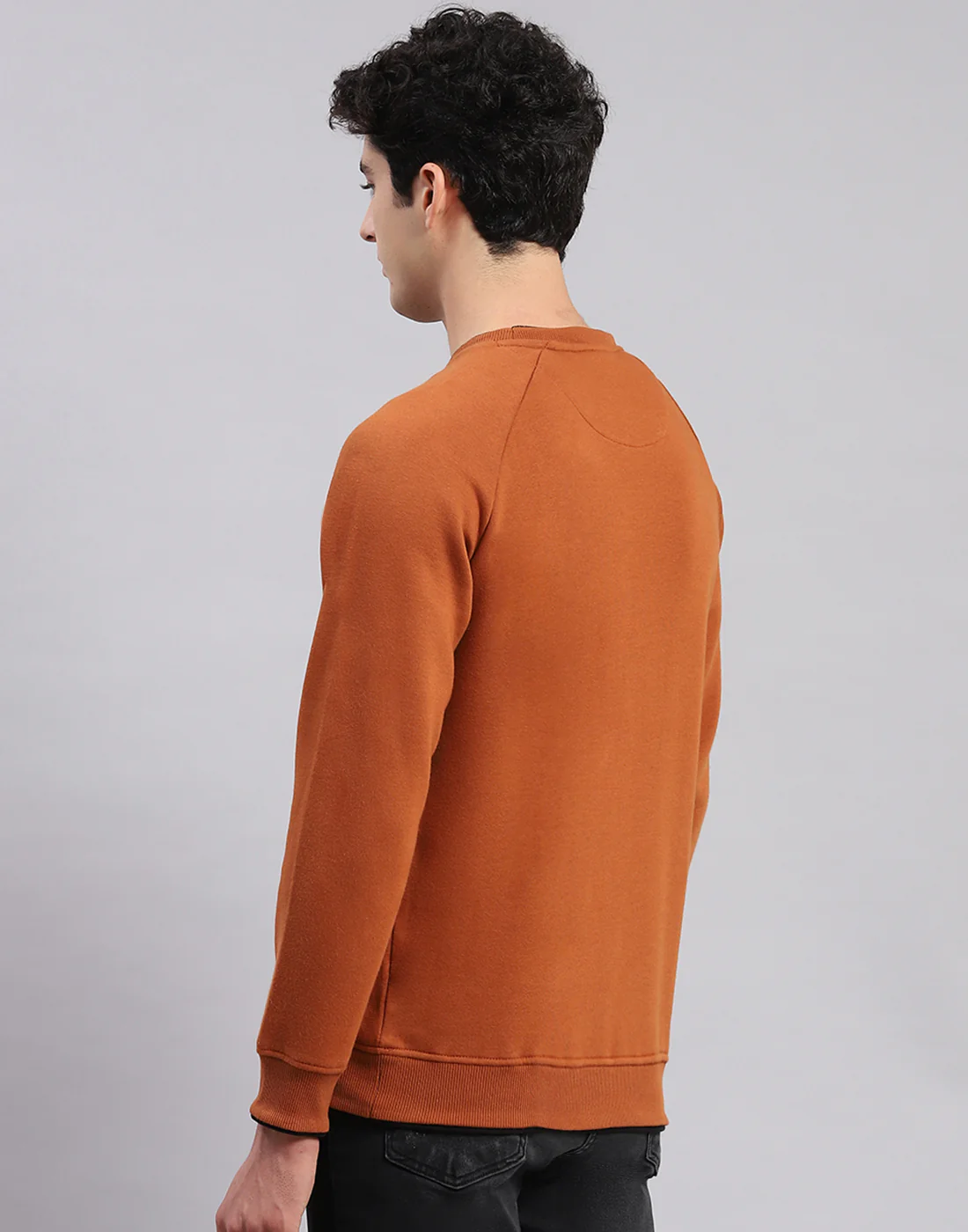 Men Brown Solid Round Neck Full Sleeve Sweatshirts - Image 5