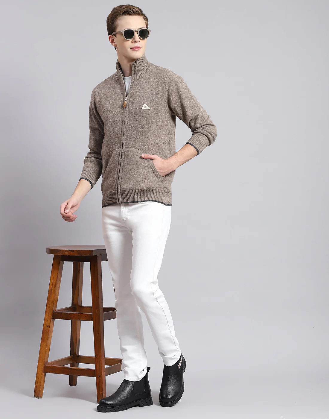 Men Brown Solid Stand Collar Full Sleeve Sweater - Image 2