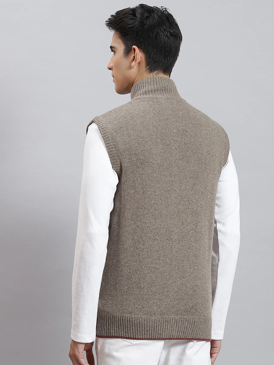 Men Brown Solid Stand Collar Sleeveless Sweaters/Pullovers - Image 5
