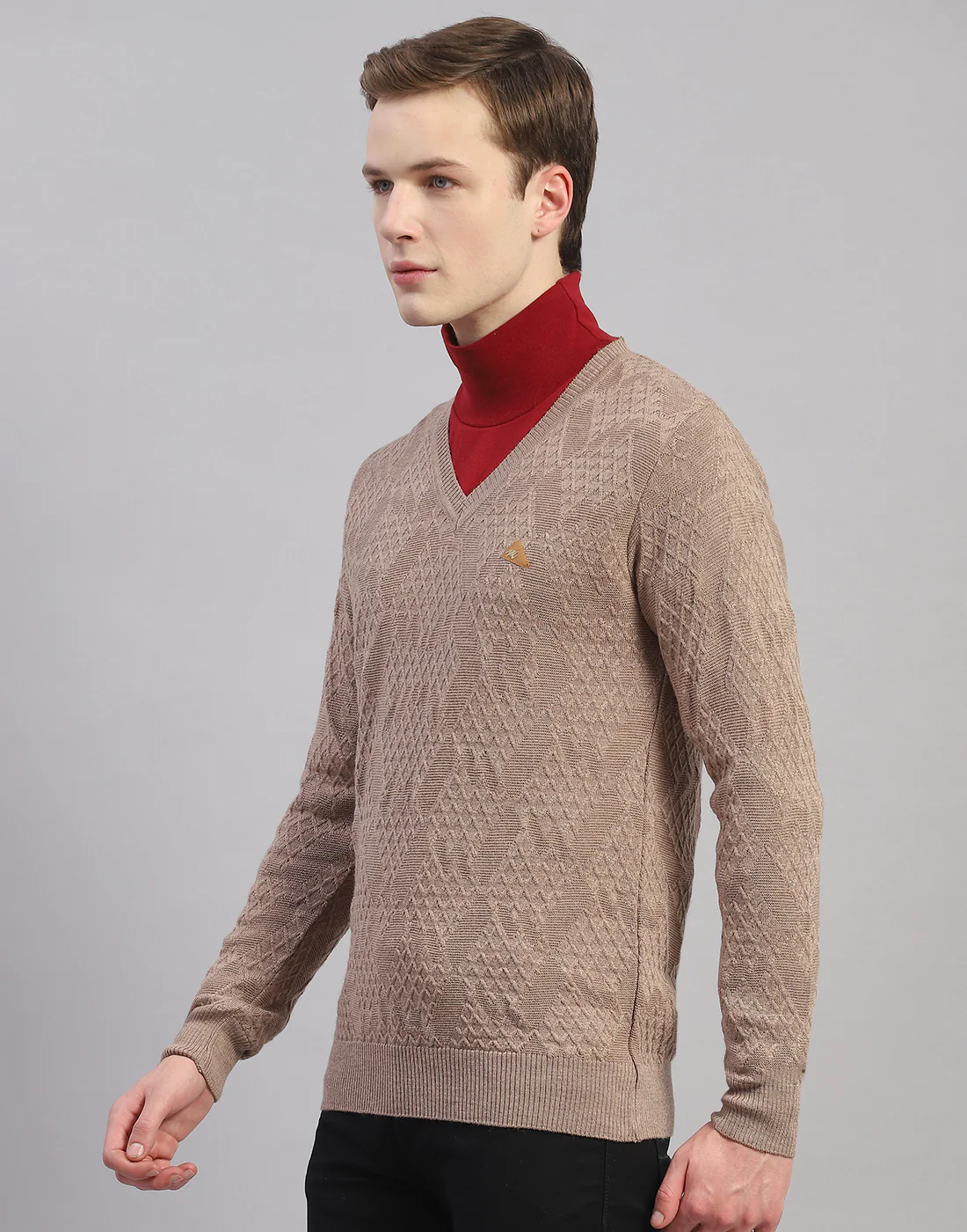 Men Brown Solid V Neck Full Sleeve Pullover - Image 5