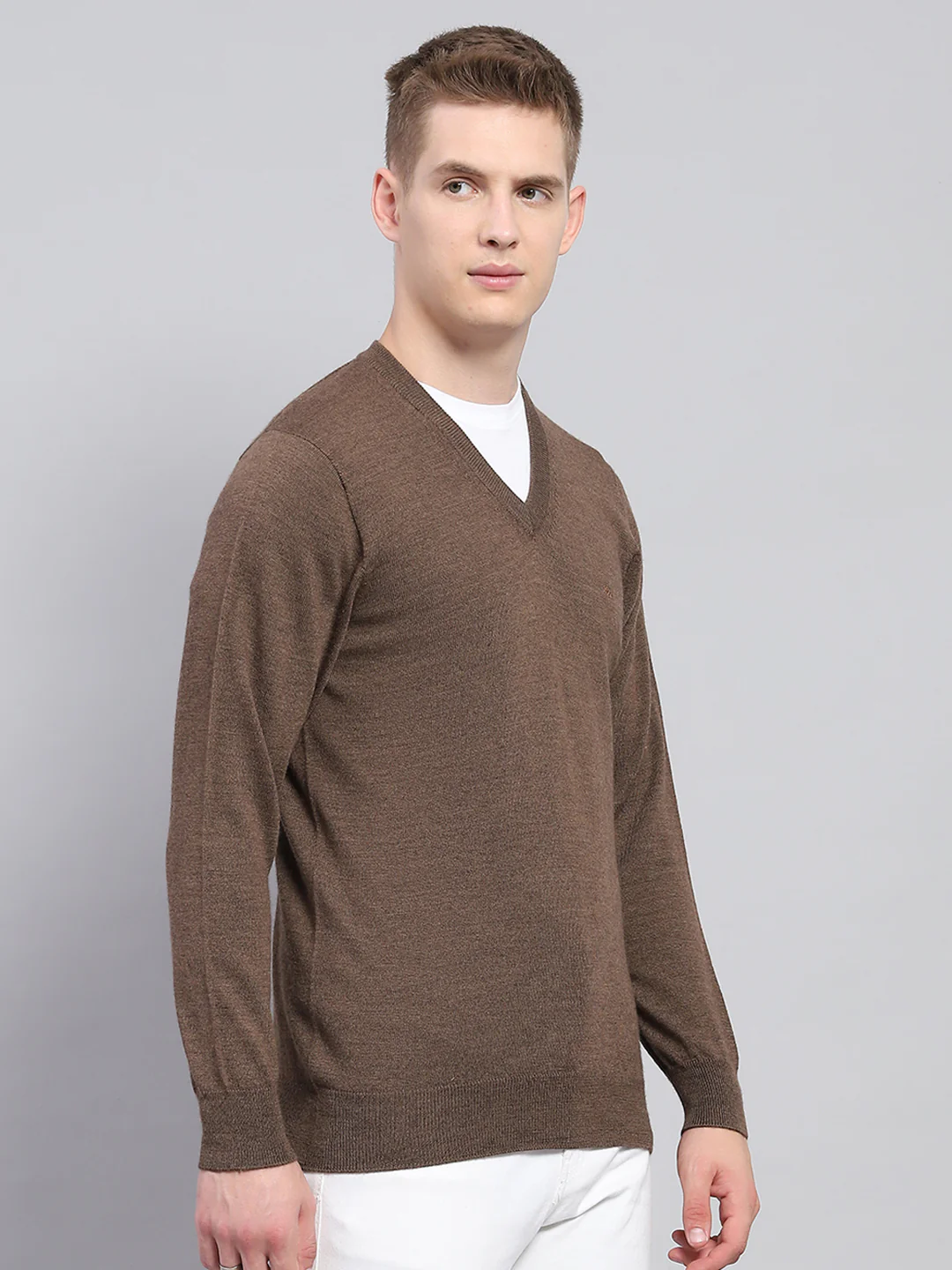 Men Brown Solid V Neck Full Sleeve Pullover - Image 4