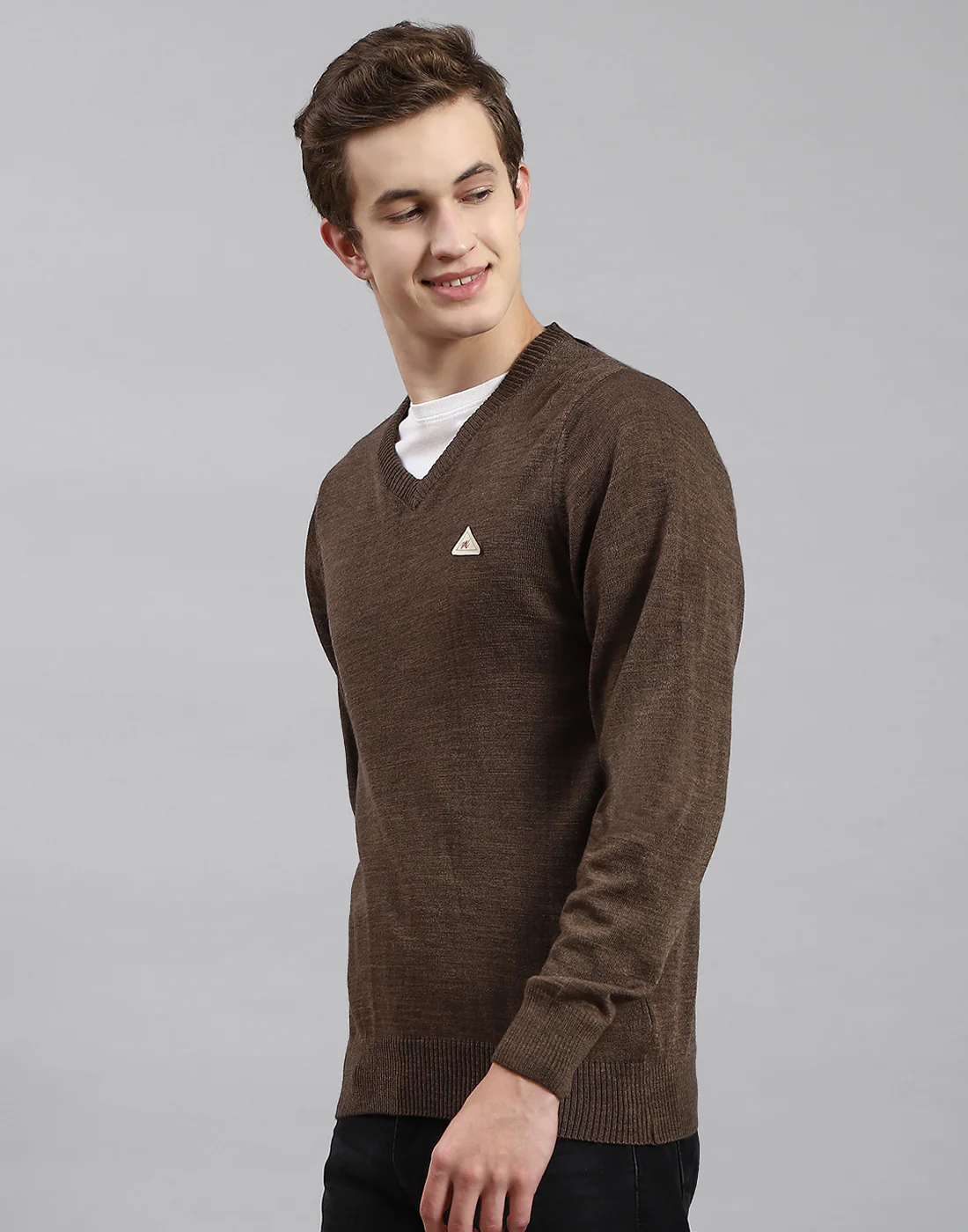Men Brown Solid V Neck Full Sleeve Pullover - Image 3