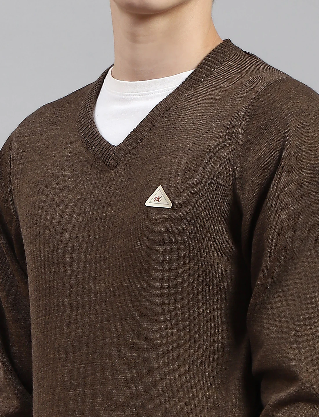Men Brown Solid V Neck Full Sleeve Pullover - Image 6