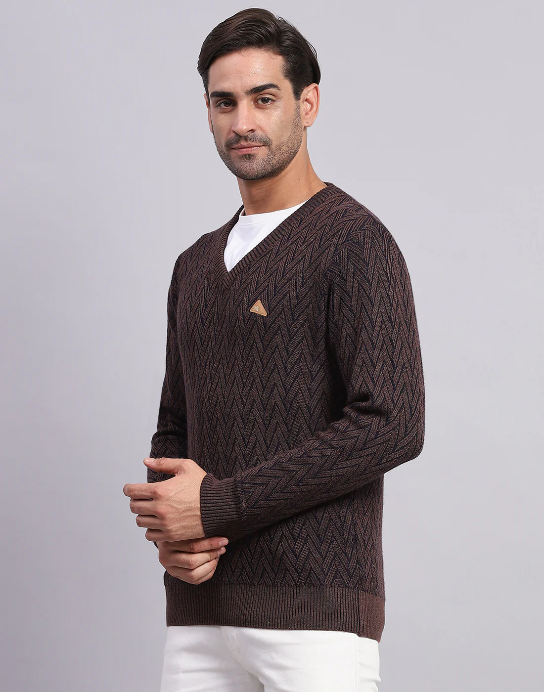 Men Brown Solid V Neck Full Sleeve Pullover - Image 3