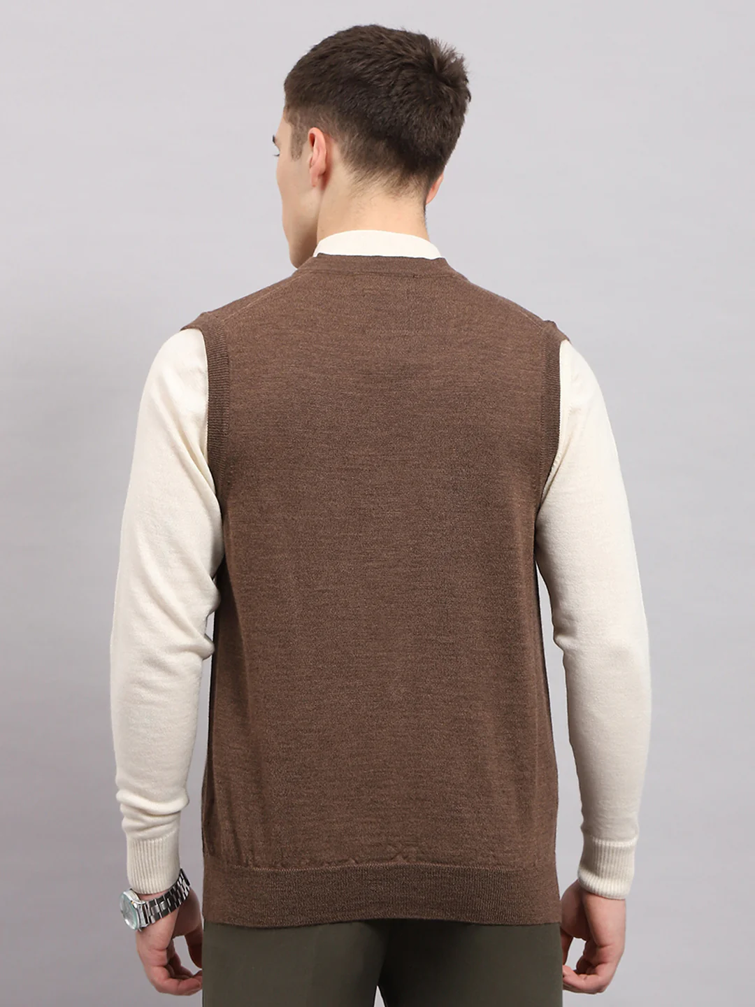 Men Brown Solid V Neck Sleeveless Cardigan - Image 5