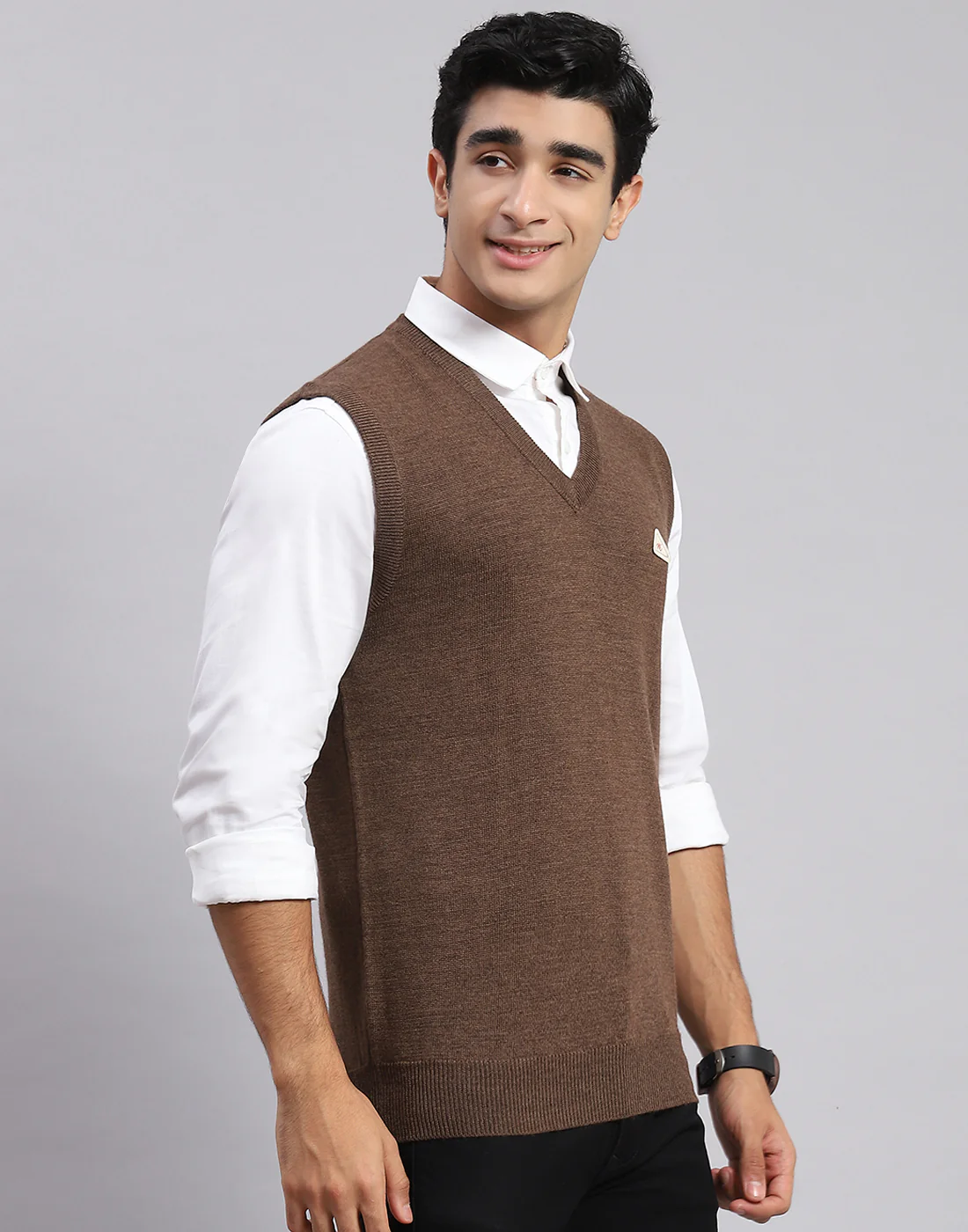 Men Brown Solid V Neck Sleeveless Sweaters/Pullovers - Image 3