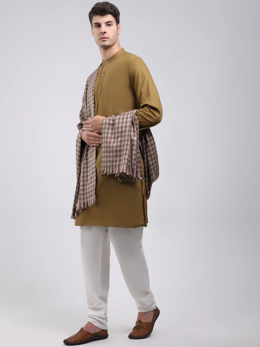 Men Brown Solid Wool Blend Lohi Shawl - Image 3