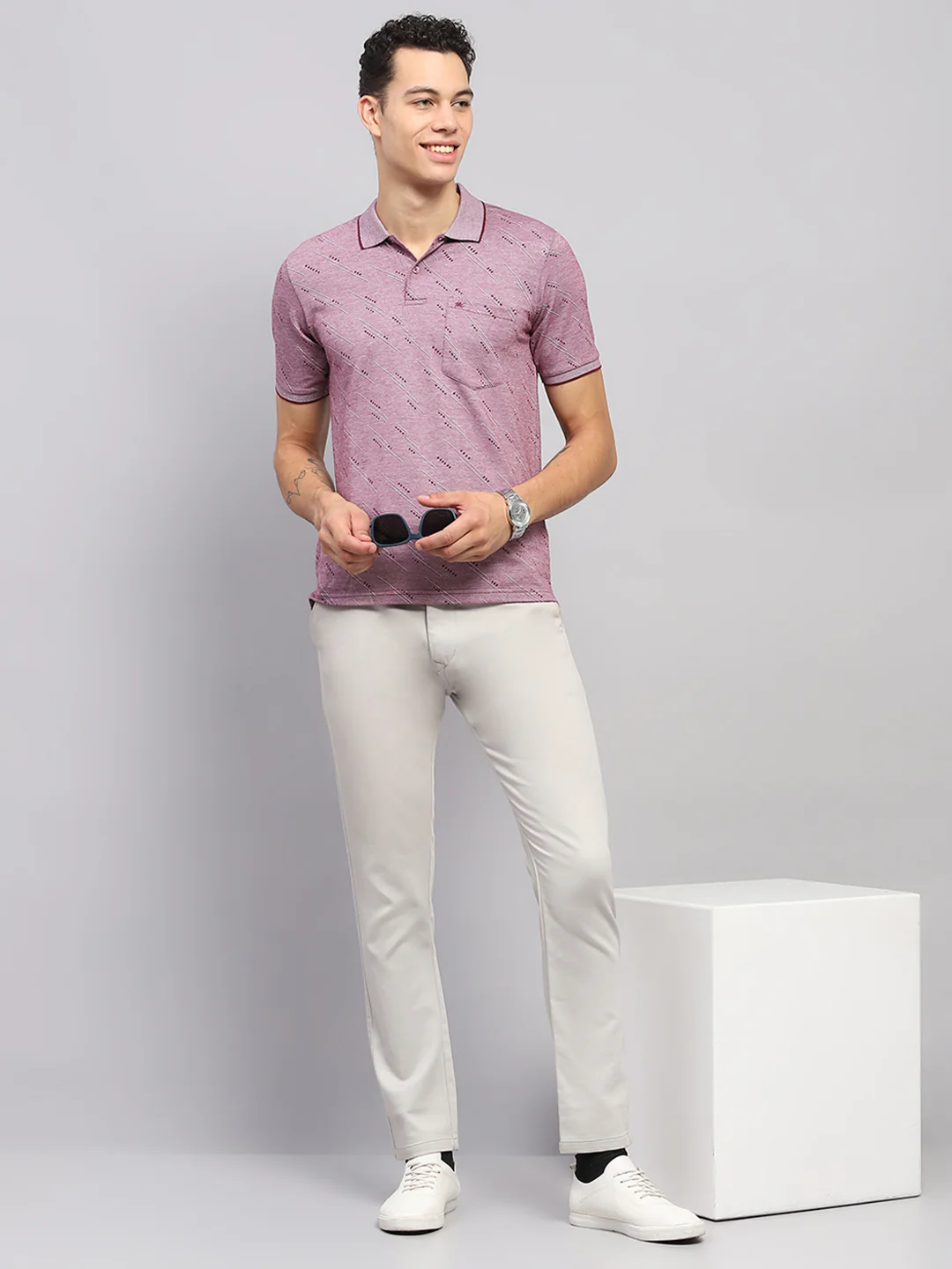Men Burgundy Printed Collar Half Sleeve T-Shirt - Image 2