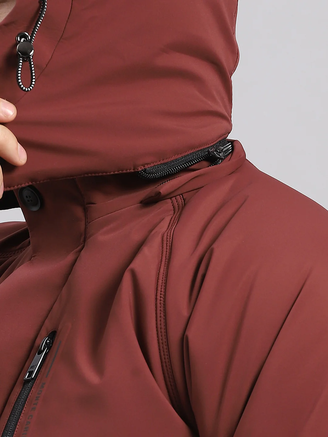 Men Burgundy Solid Hooded Full Sleeve Jacket - Image 7