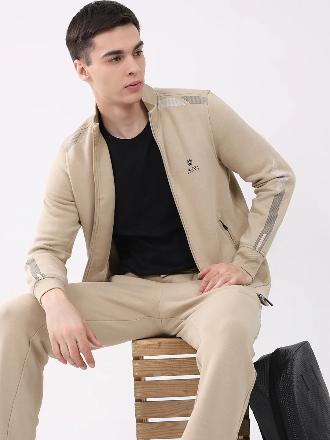 Men Camel Brown Printed Collar Full Sleeve Winter Tracksuit - Image 6