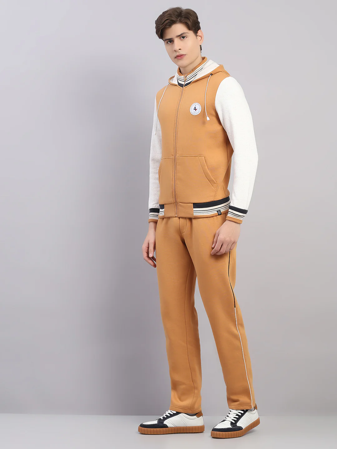 Men Camel Brown Solid Hooded Full Sleeve Winter Tracksuit - Image 3
