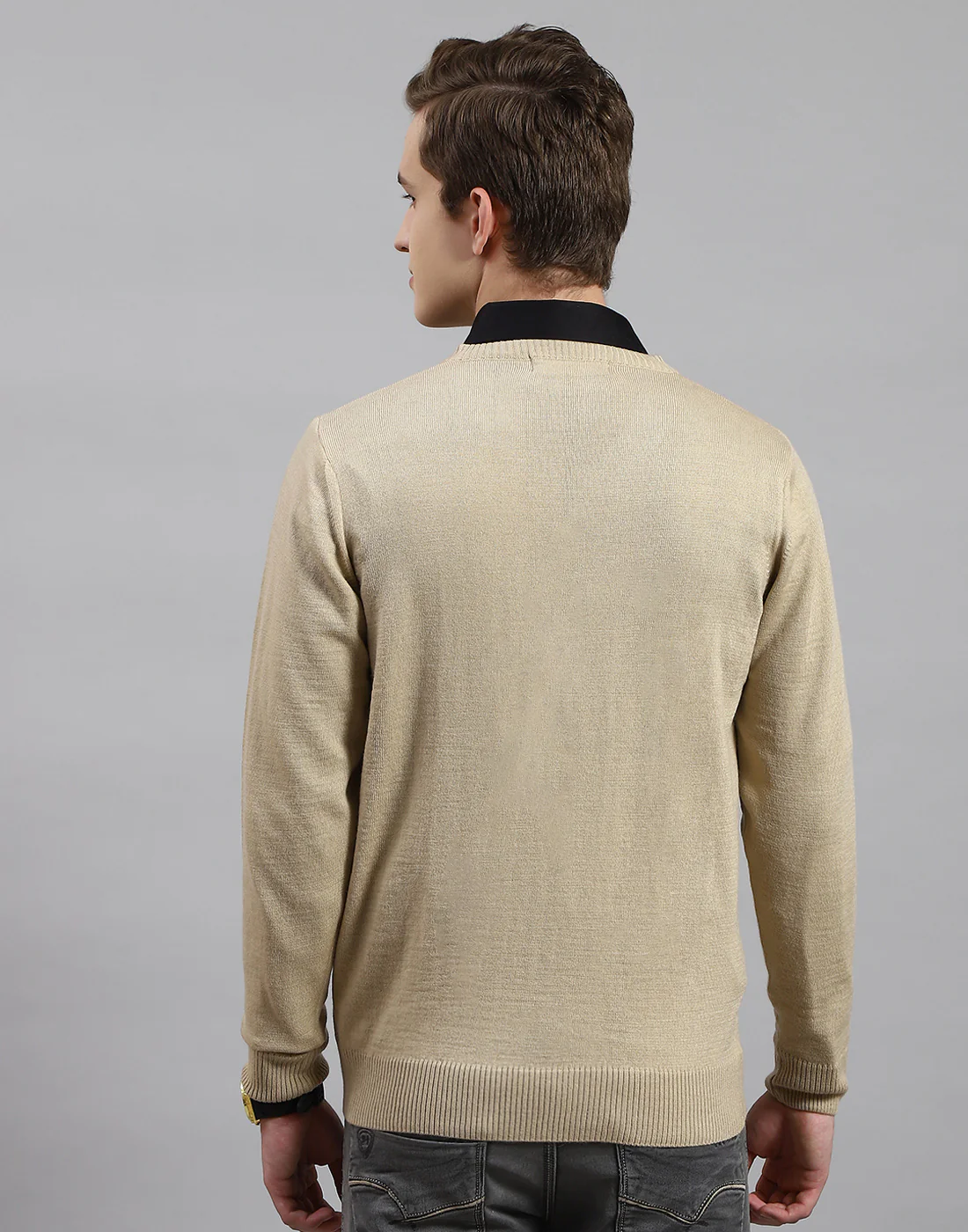Men Camel Brown Solid V Neck Full Sleeve Pullover - Image 5