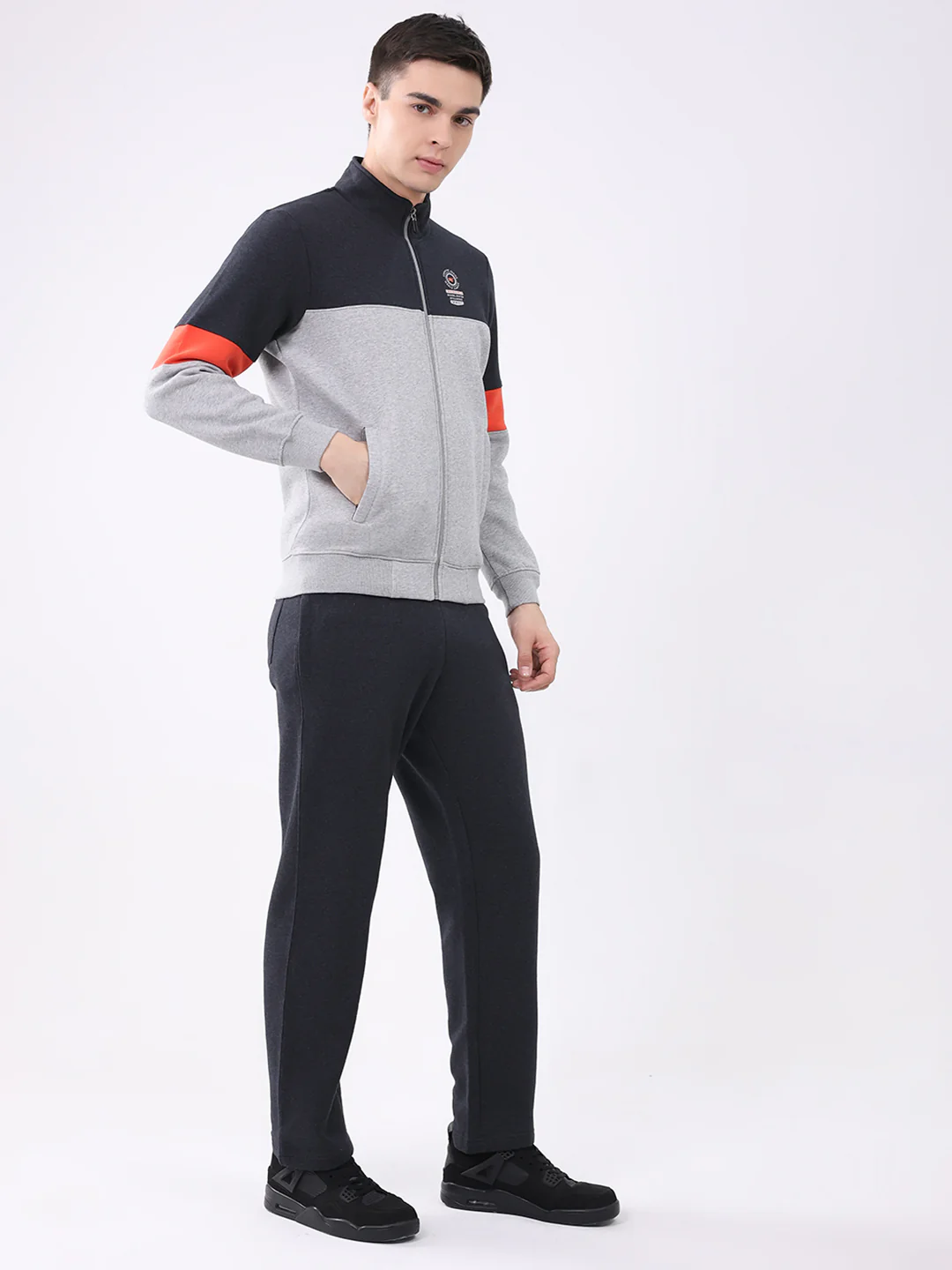 Men Charcoal Printed Collar Full Sleeve Winter Tracksuit - Image 4