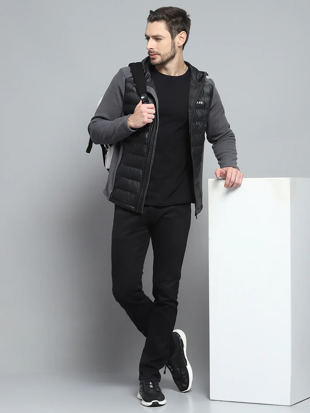 Rock.it Men Charcoal Solid Hooded Full Sleeve Jacket - Image 2