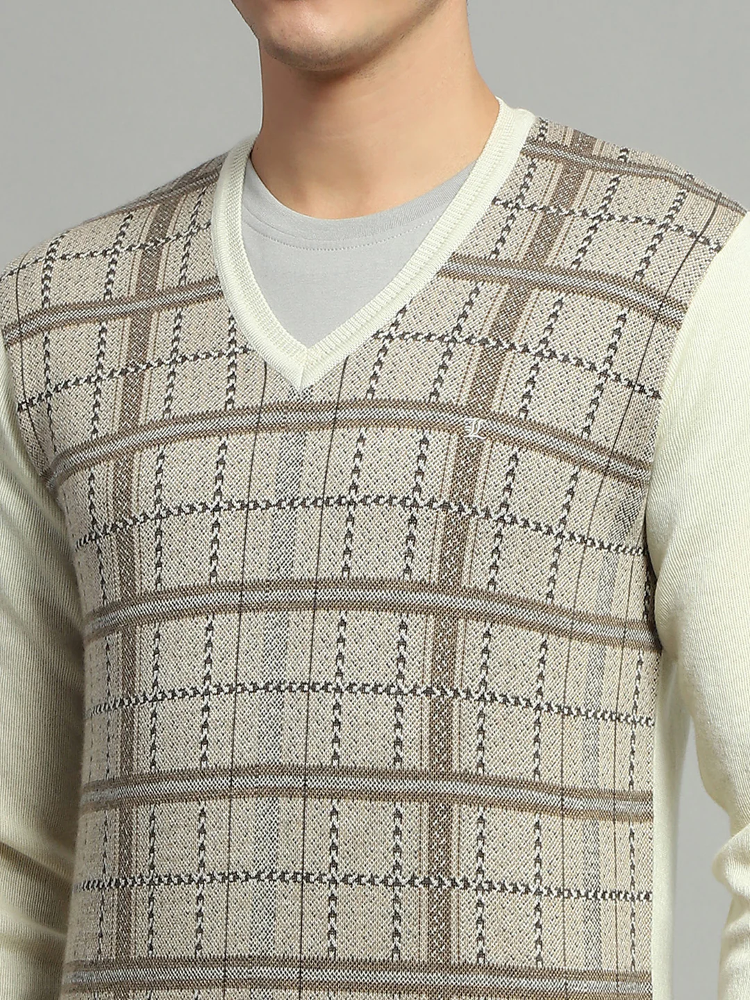 Luxuria Men Cream Check V Neck Full Sleeve Pullover - Image 7