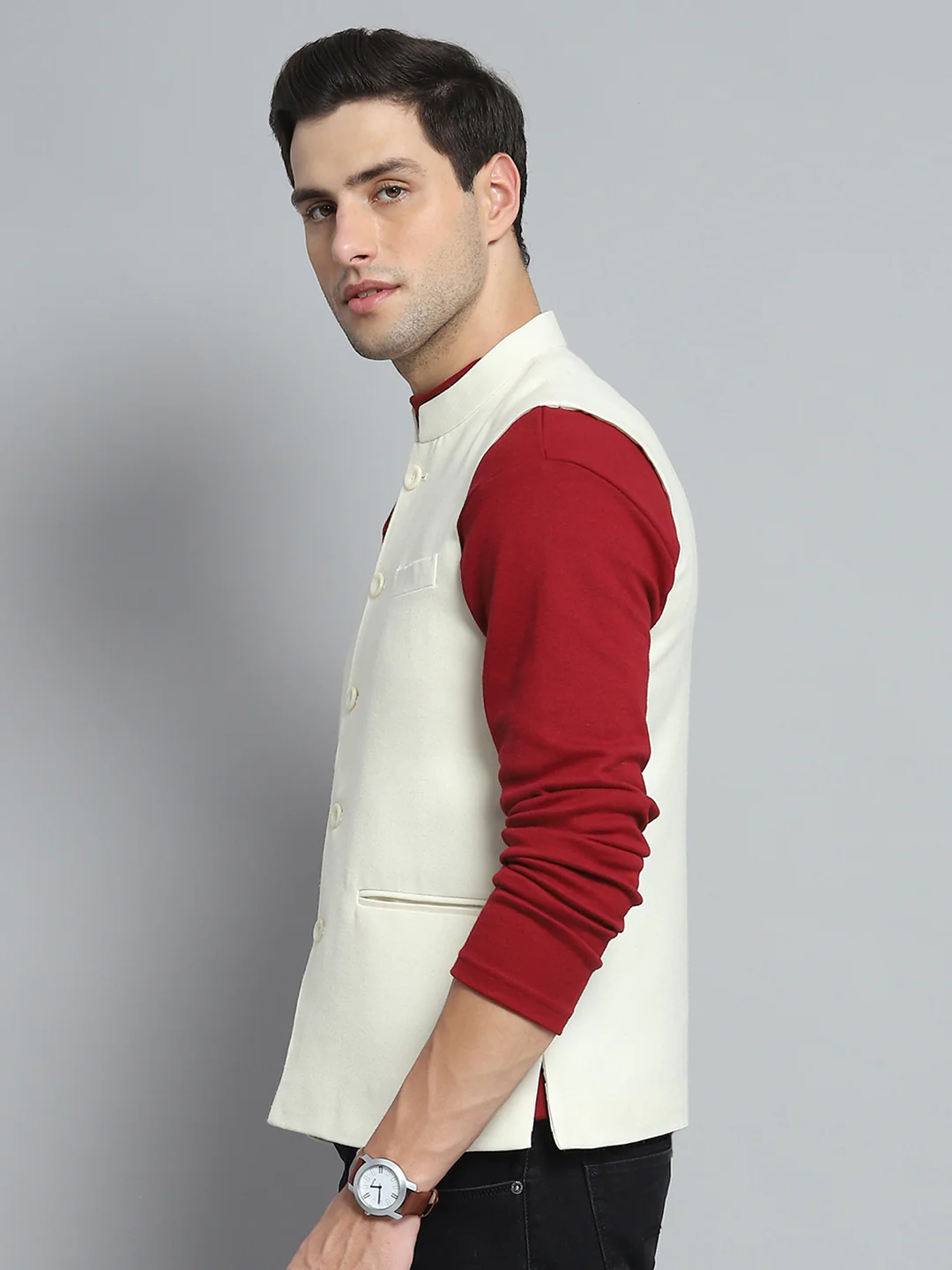 Men Cream Solid Band Collar Sleeveless Nehru Jacket - Image 3