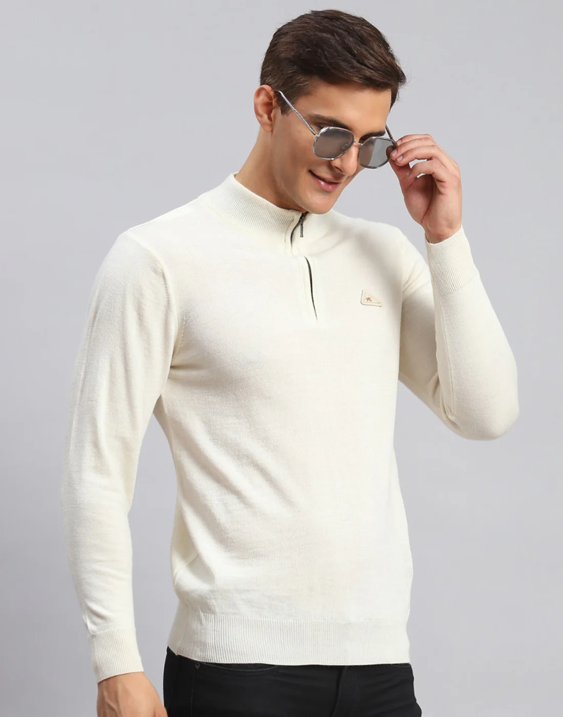 Men Cream Solid High Neck Full Sleeve Pullover - Image 4