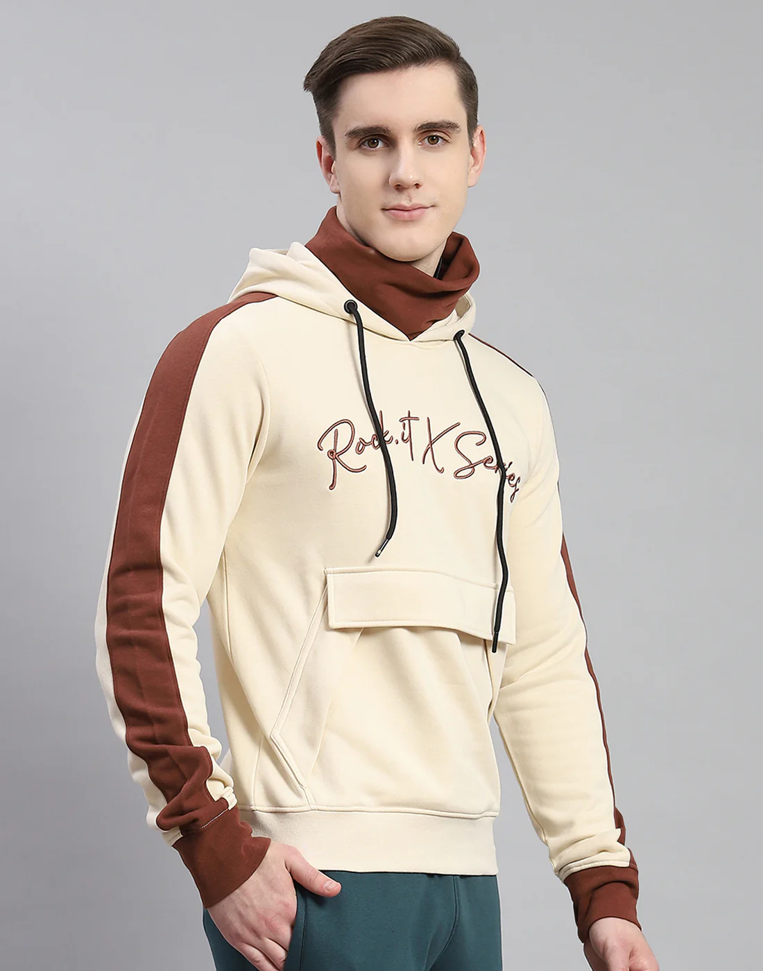 Rock.it Men Cream Solid Hooded Full Sleeve Sweatshirt - Image 5