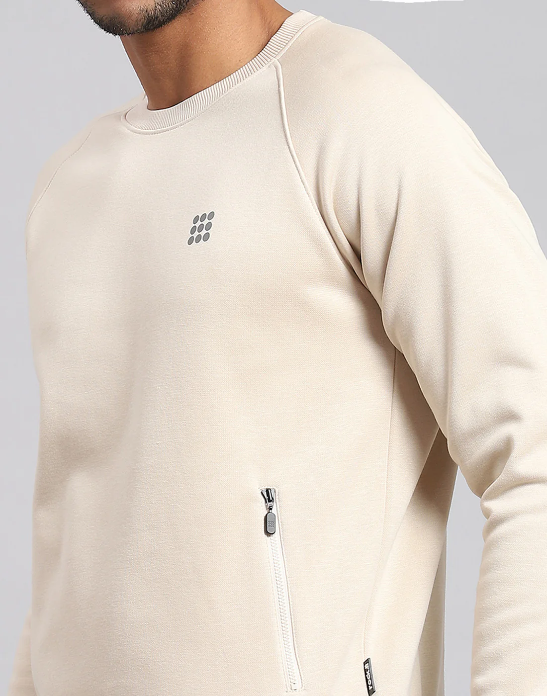 Rock.it Men Cream Solid Round Neck Full Sleeve Sweatshirt - Image 7