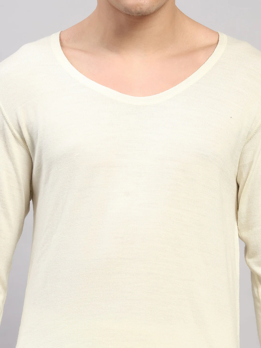 Men Cream Solid Round Neck Full Sleeve Thermal Vest - Image 6