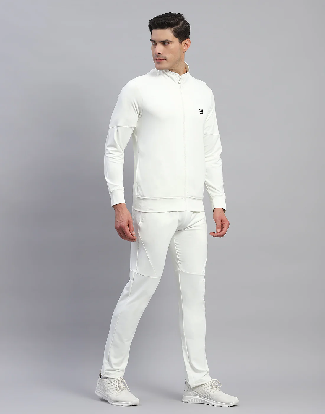 Rock.it Men Cream Solid Round Neck Full Sleeve Tracksuit - Image 4