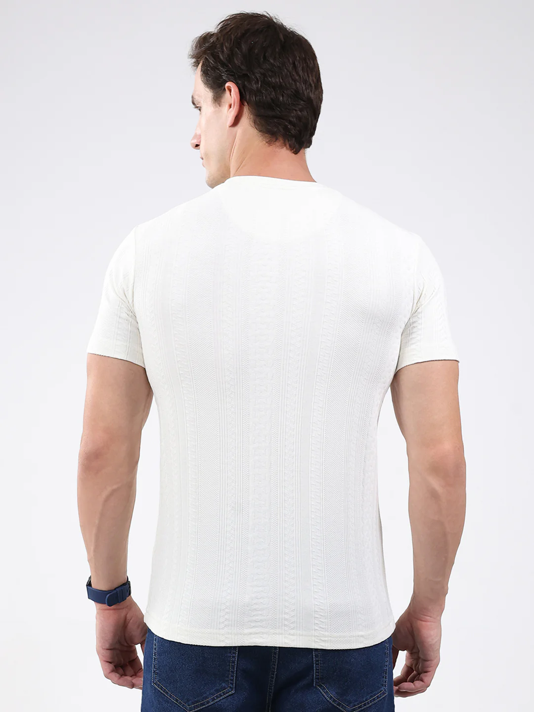 Men Cream Solid Round Neck Half Sleeve T-Shirt - Image 5