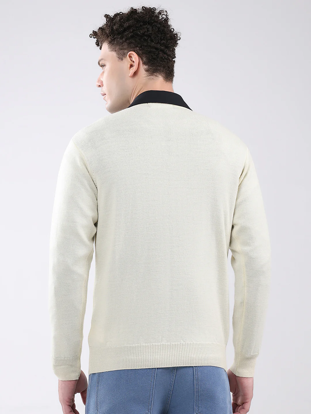 Men Cream Solid V Neck Full Sleeve Pullover - Image 5