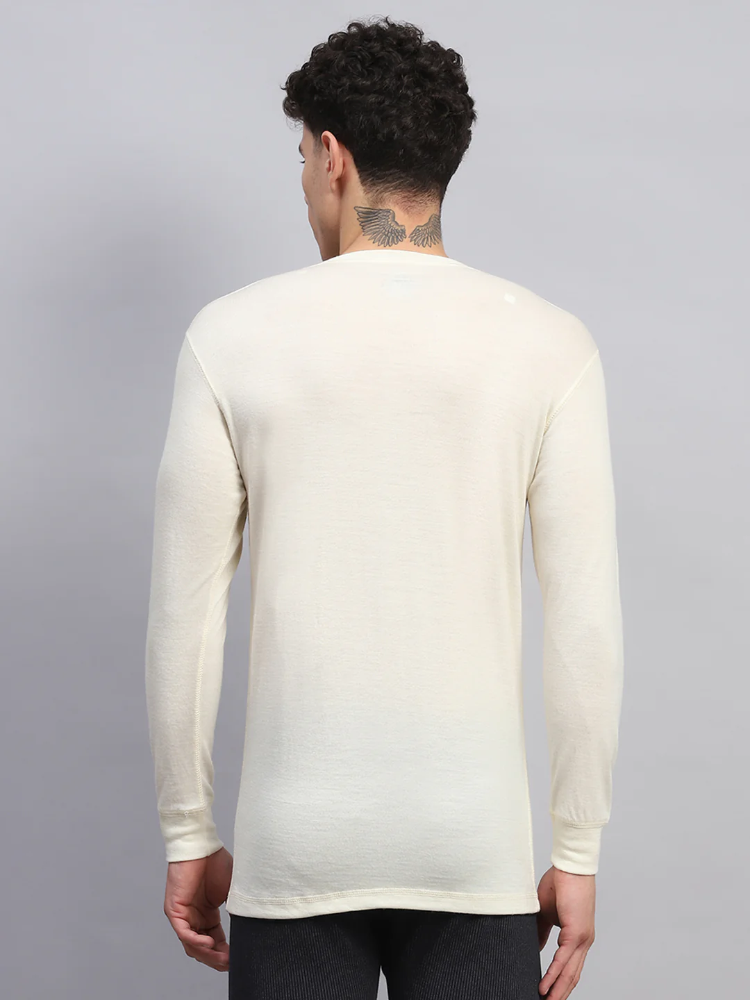 Men Cream Solid V Neck Full Sleeve Thermal Vest - Image 5