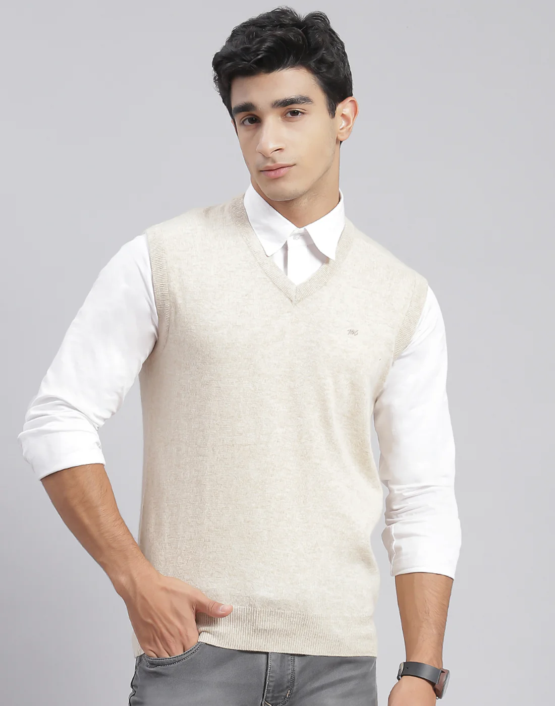 Men Cream Solid V Neck Sleeveless Sweater - Image 3