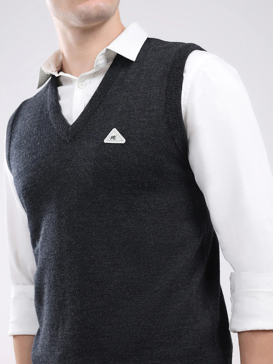 Men Dark Grey Solid V Neck Sleeveless Sweater - Image 6