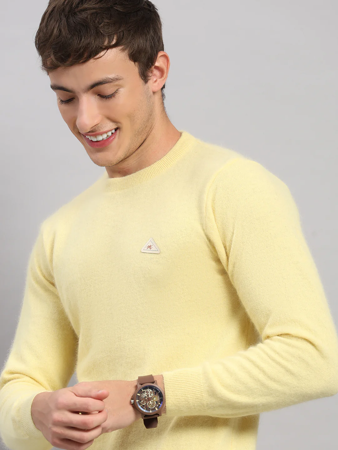 Men Golden Yellow Solid Round Neck Full Sleeve Pullover - Image 6