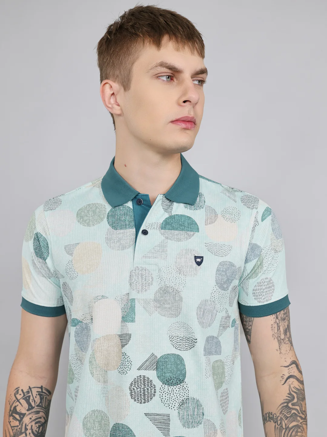 Men Green Abstract Print Regular Fit Bermuda Set - Image 5