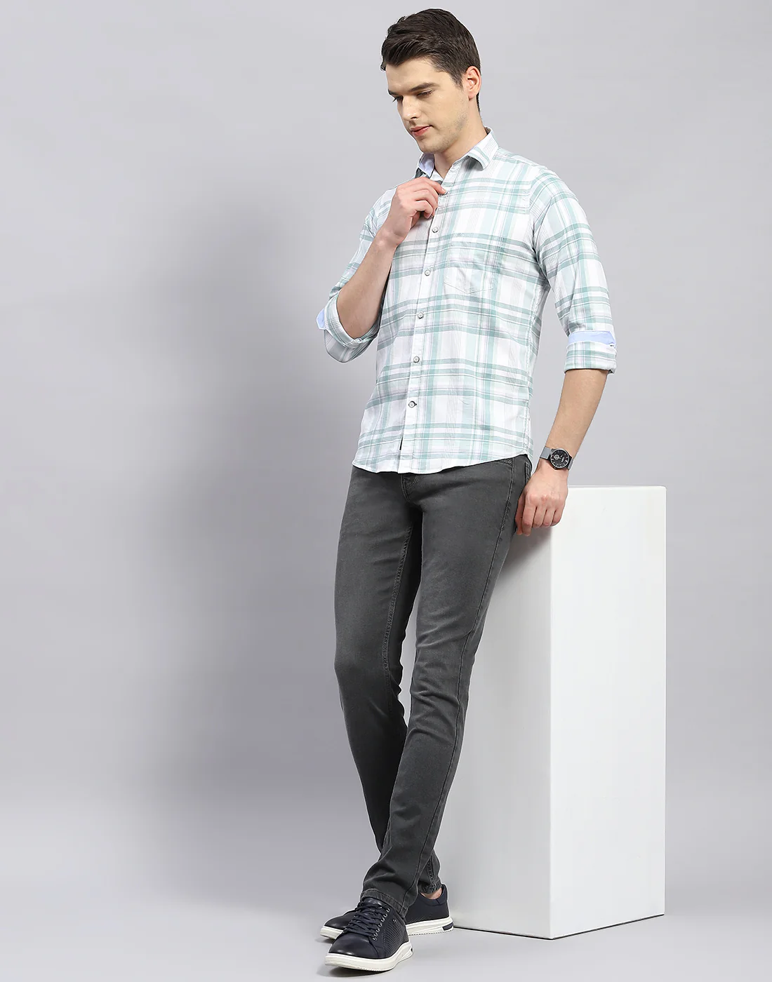 Men Green Check Collar Full Sleeve Shirt - Image 2