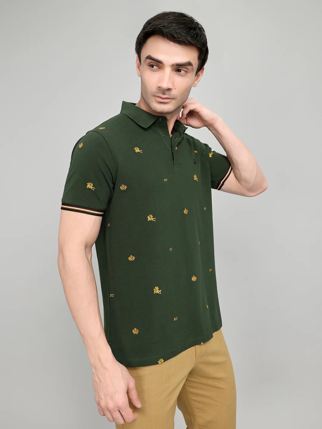 Men Green Embroidered Collar Half Sleeve T-Shirt - Image 2