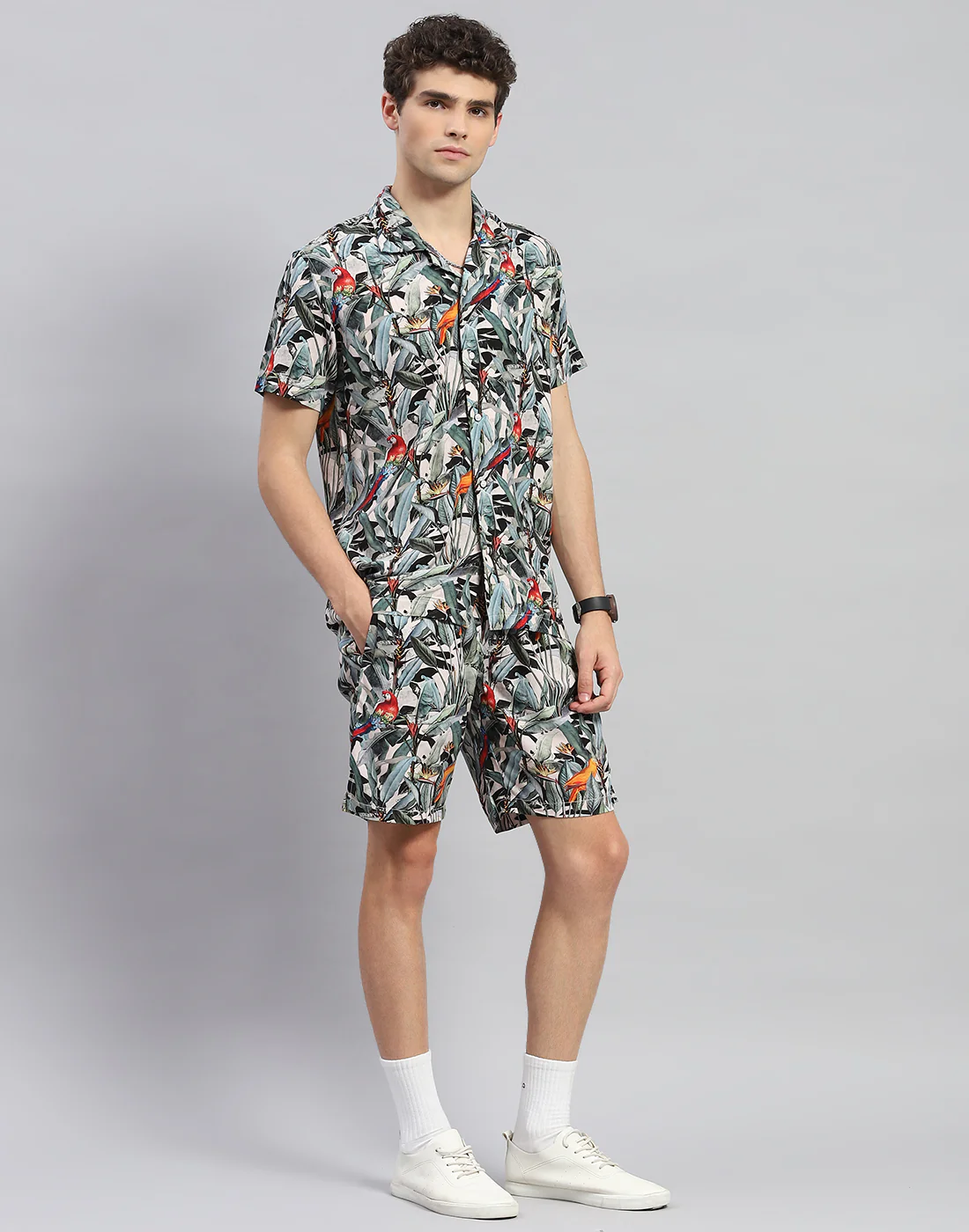 Men Green Floral Print Round Neck Half Sleeve Cords Set - Image 4