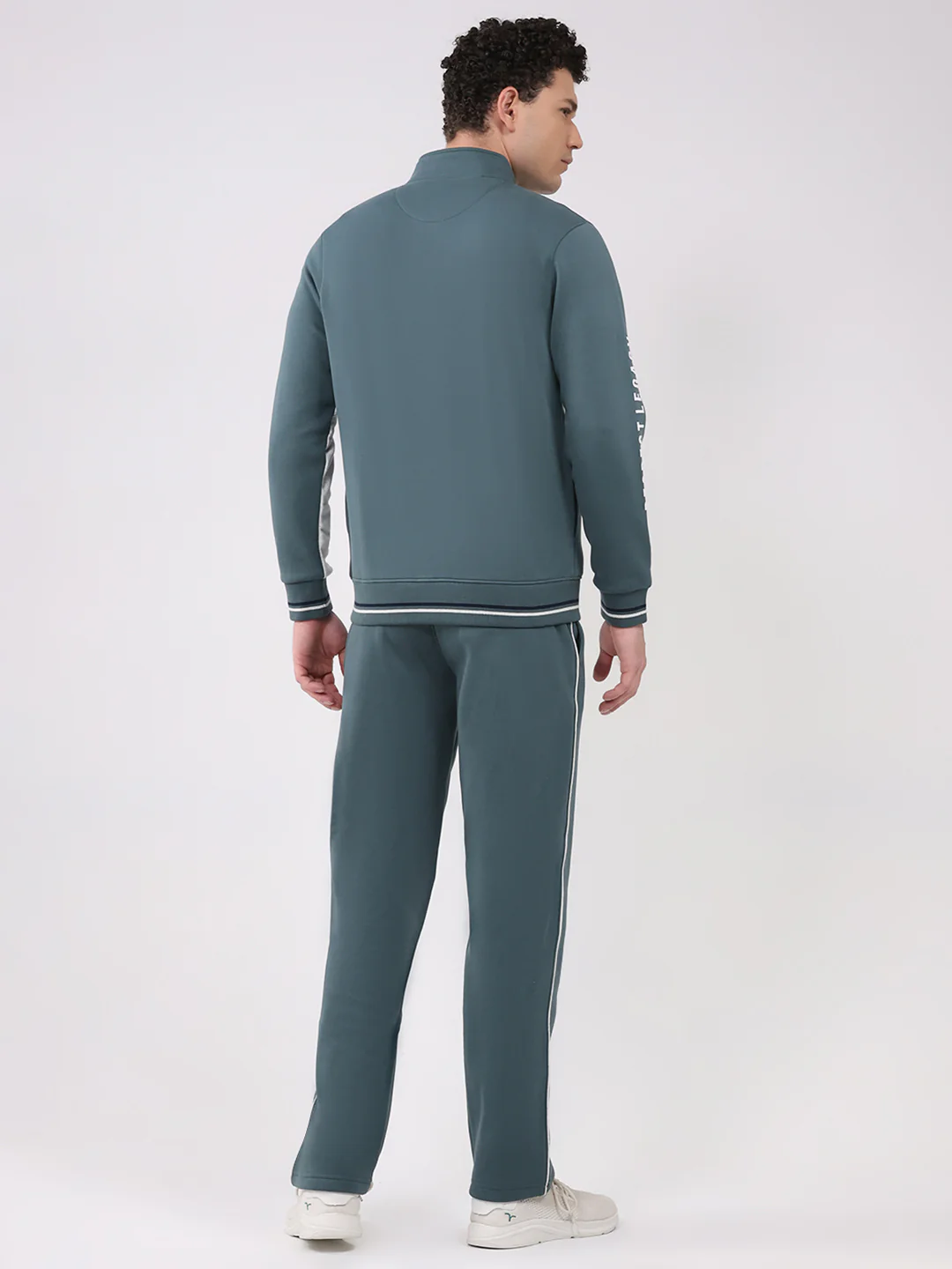 Men Green Printed Collar Full Sleeve Winter Tracksuit - Image 5