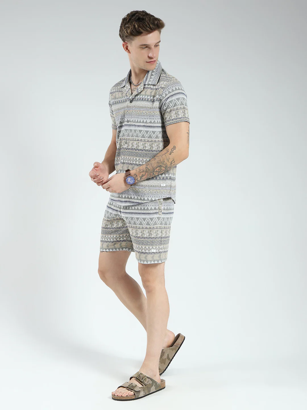 Men Green Printed Collar Half Sleeve Bermuda Set - Image 3