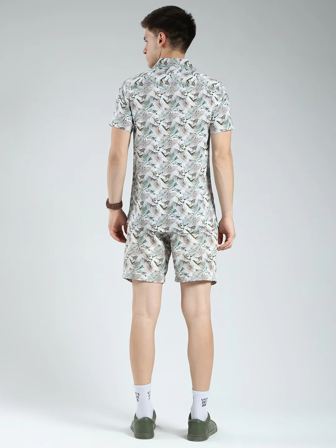 Men Green Printed Collar Half Sleeve Cords Set - Image 5