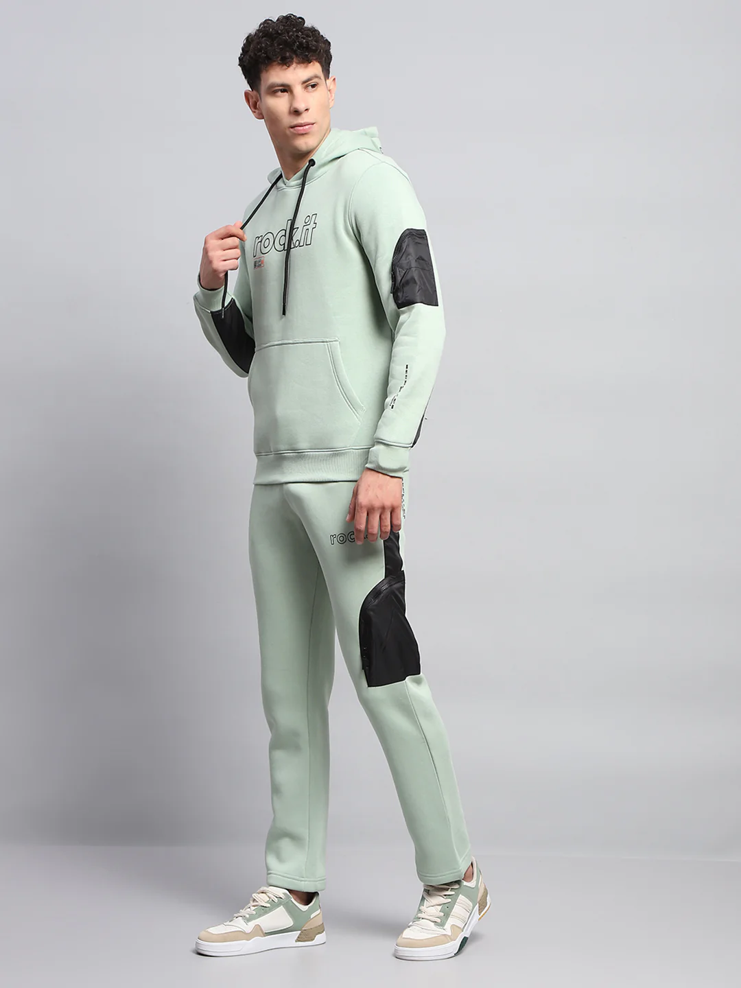 Rock.it Men Green Printed Hooded Full Sleeve Winter Tracksuit - Image 3