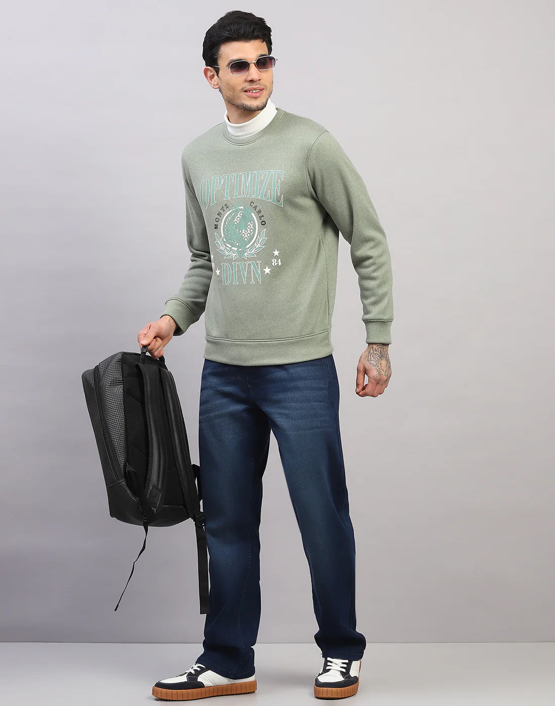 Men Green Printed Round Neck Full Sleeve Sweatshirt - Image 5