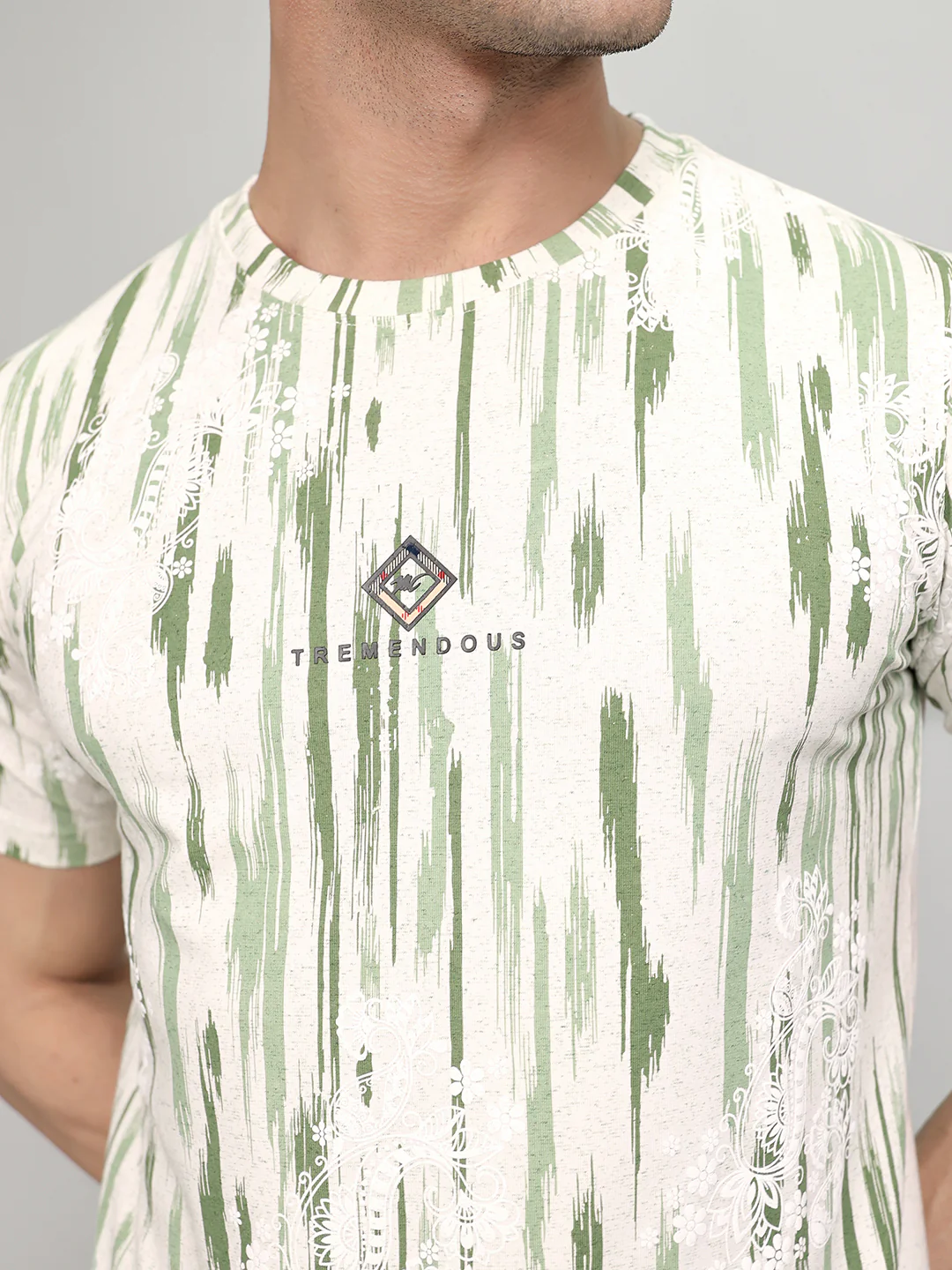 Men Green Printed Round Neck Half Sleeve T-Shirt - Image 5